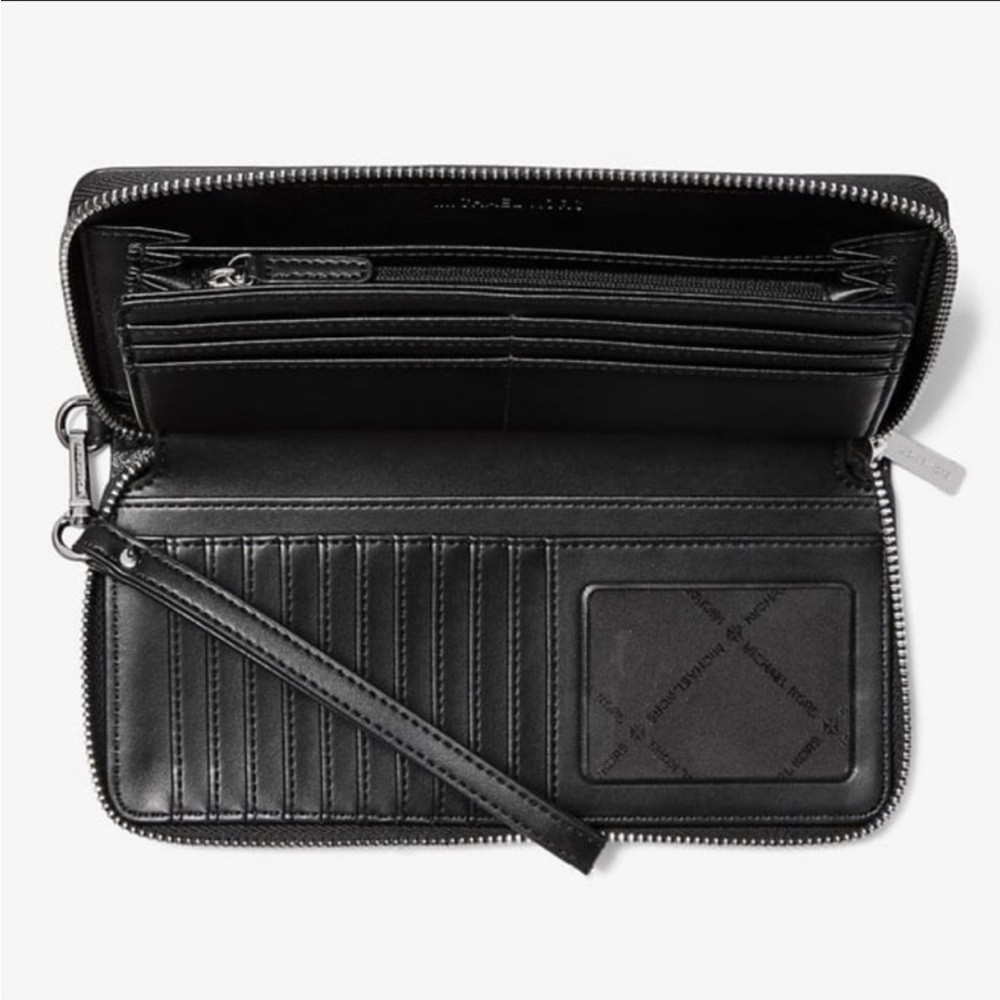 Michael Kors Jet Set Travel Large Signature
Logo and Metallic Continental Wallet - Picture 3 of 12